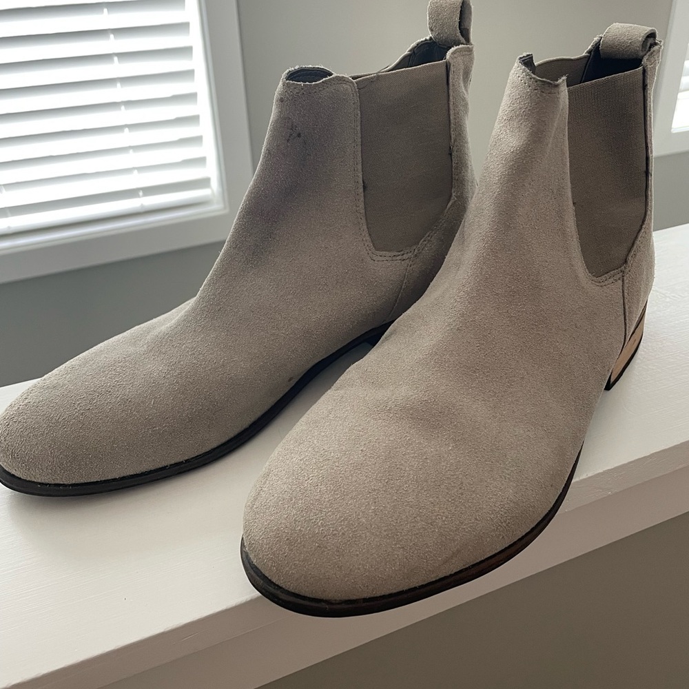 Mens gray leather urban outfitters boots